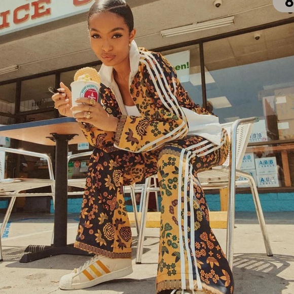 RARE❤️🔥Adidas x YARA SHAHIDI SATIN TRACK JACKET UNISEX Small - Picture 14 of 14